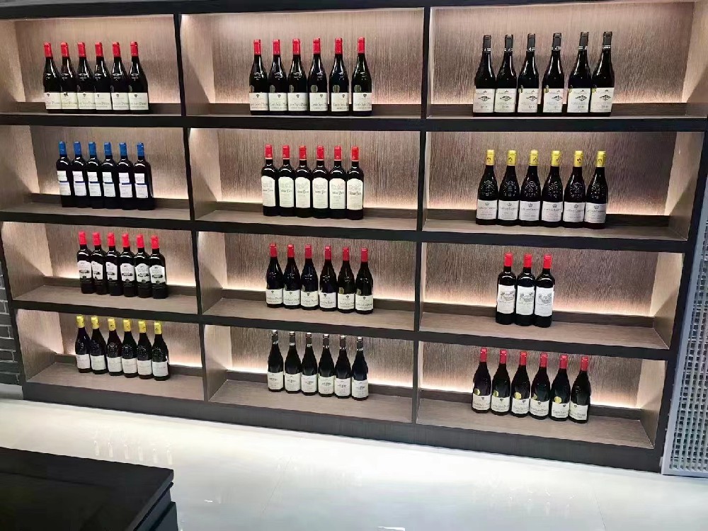 開一家紅酒店要多少錢 開一家紅酒店要多少錢