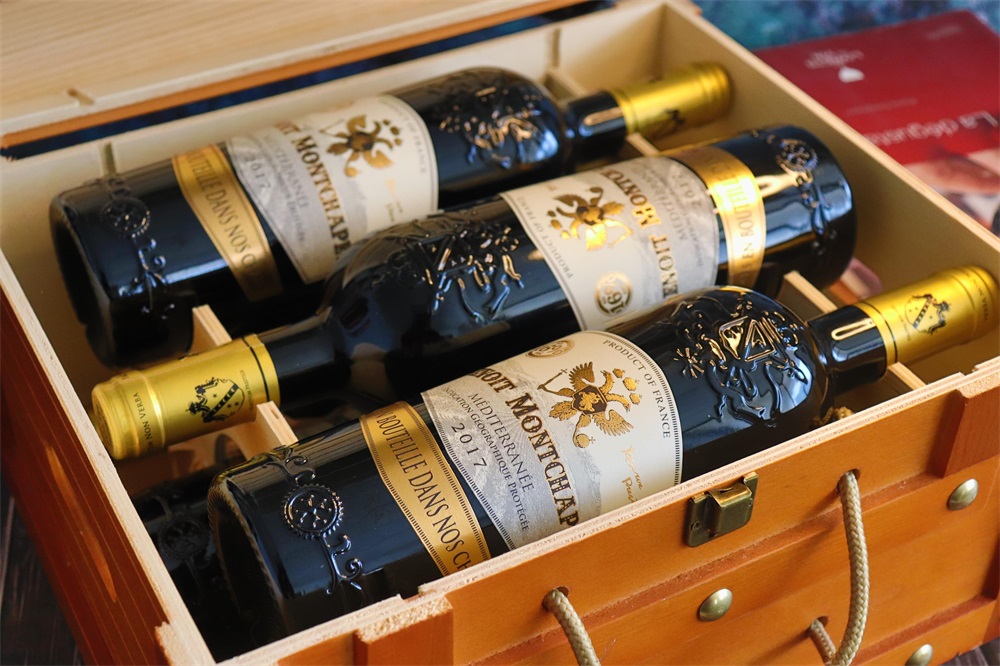 打算做紅葡萄酒代理商也是很有發展的。