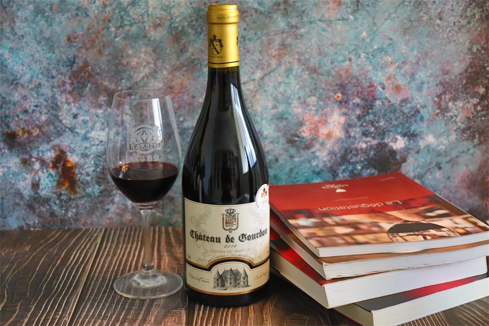 在浙江開(kāi)紅酒店賺錢(qián)嗎